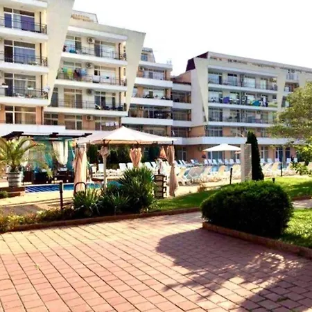 Cozy In A Gorgeous Compound By The Beach * Слънчев бряг