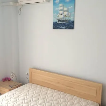Cozy In A Gorgeous Compound By The Beach Слънчев бряг